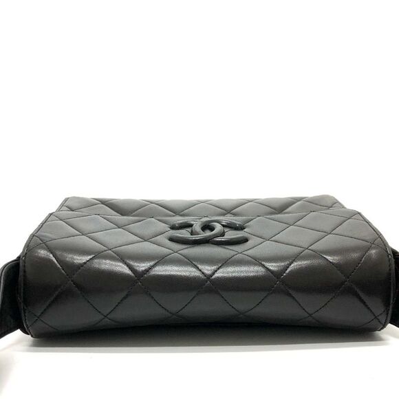 Pre Loved chanel Women Black Shoulder Bags - Picture 6 of 8